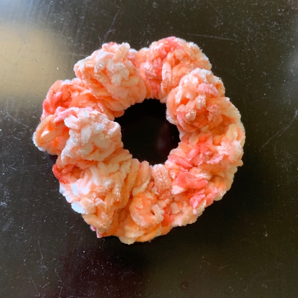 NWOT Peach Velvet Scrunchie